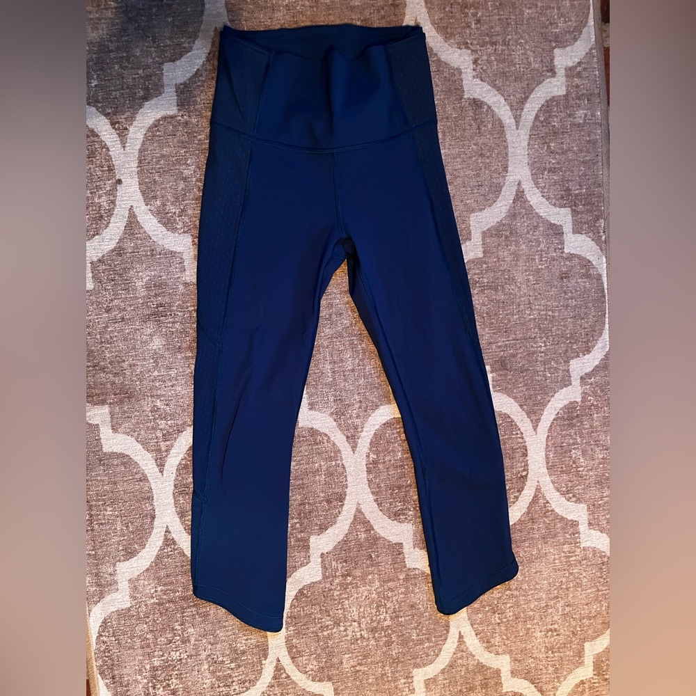 Lululemon Cropped Mesh Leggings